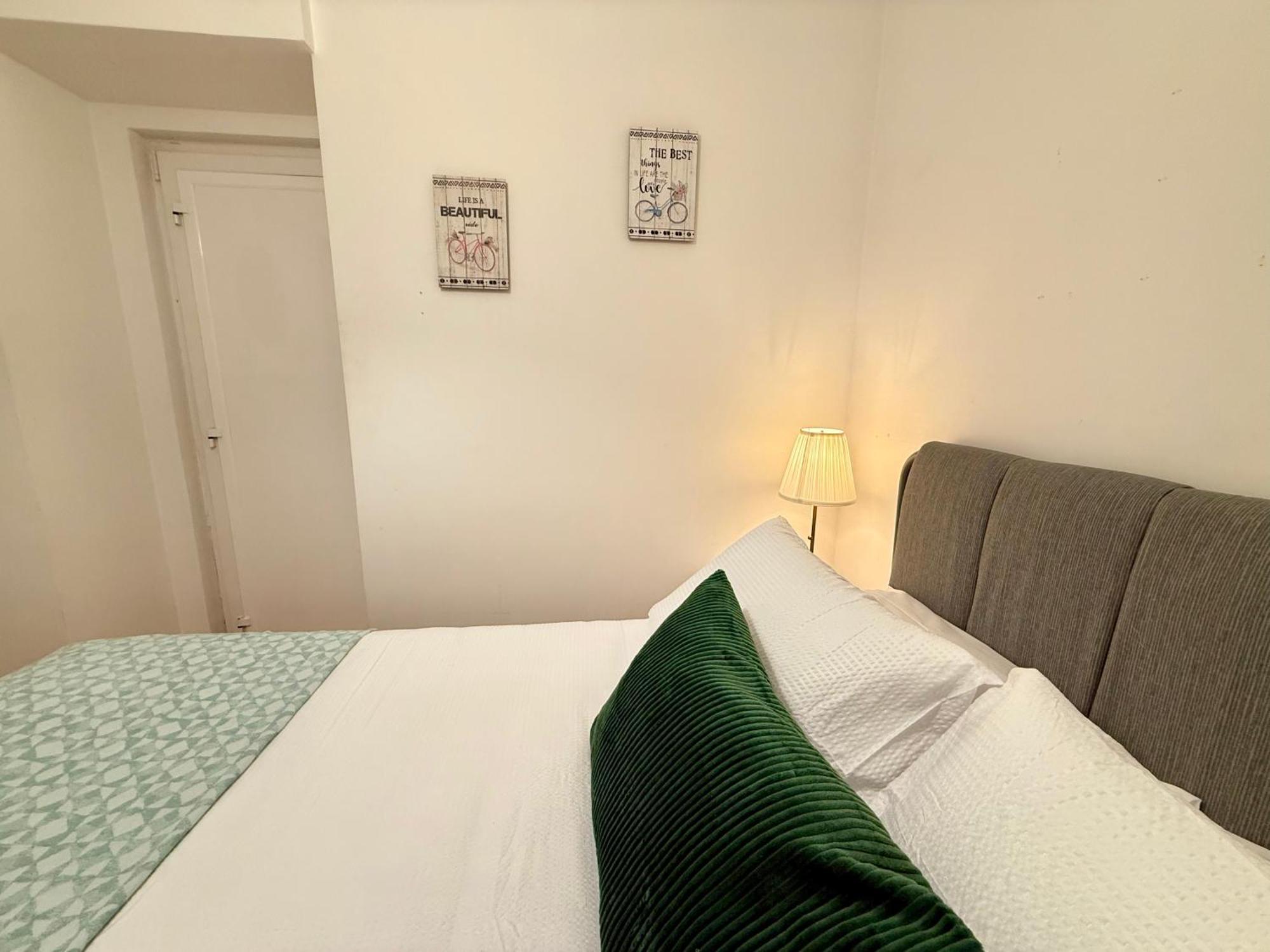 Apto Com 2 Quartos Central Apartment Lisbon Luaran gambar