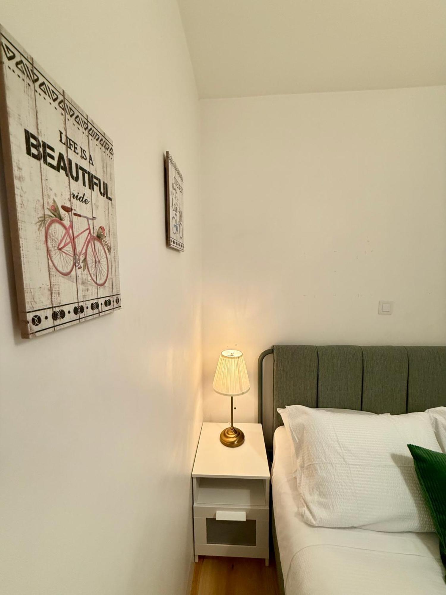 Apto Com 2 Quartos Central Apartment Lisbon Luaran gambar