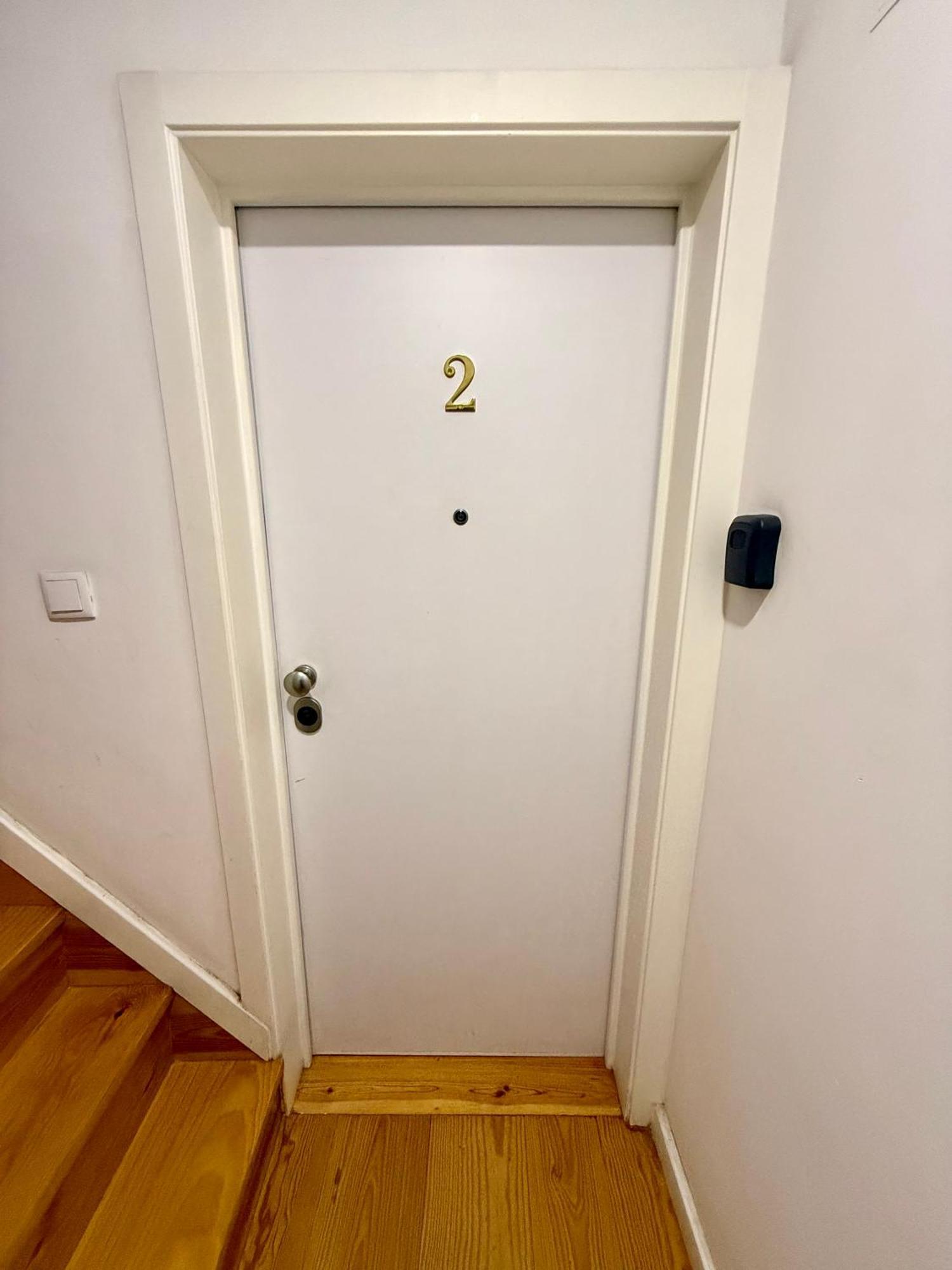 Apto Com 2 Quartos Central Apartment Lisbon Luaran gambar