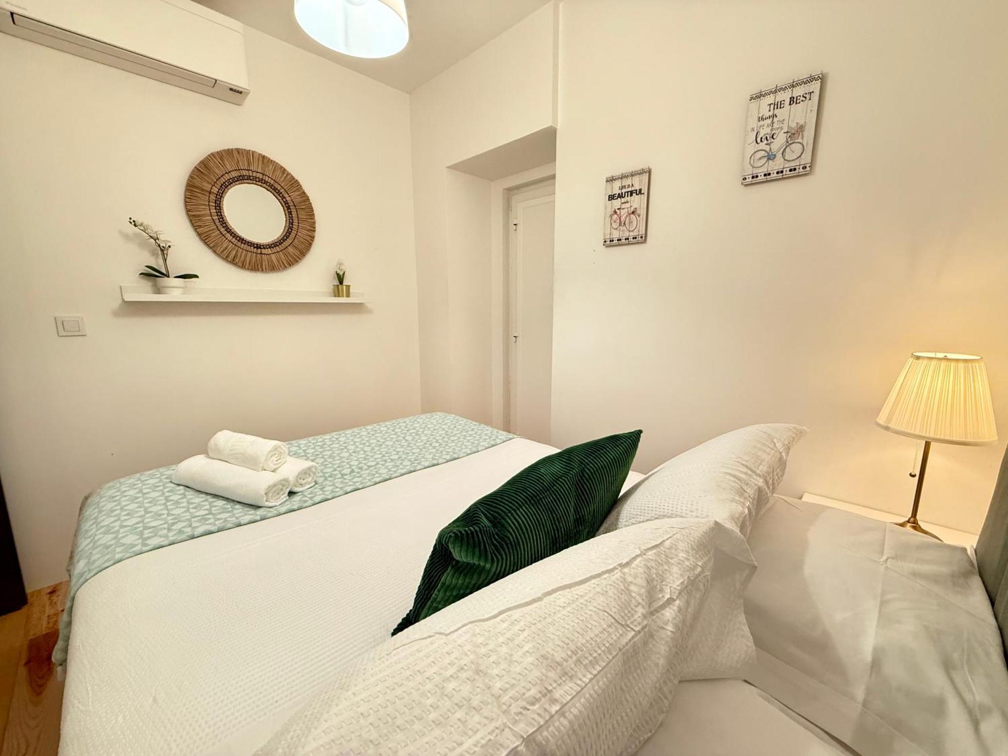 Apto Com 2 Quartos Central Apartment Lisbon Luaran gambar